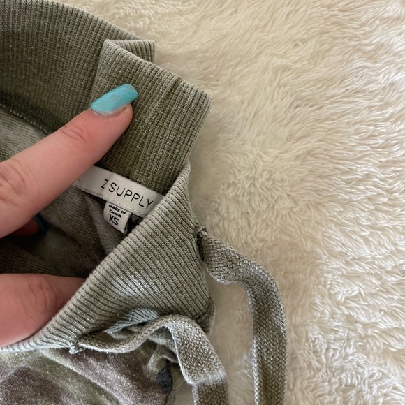 Camo Joggers - Picture 2 of 2